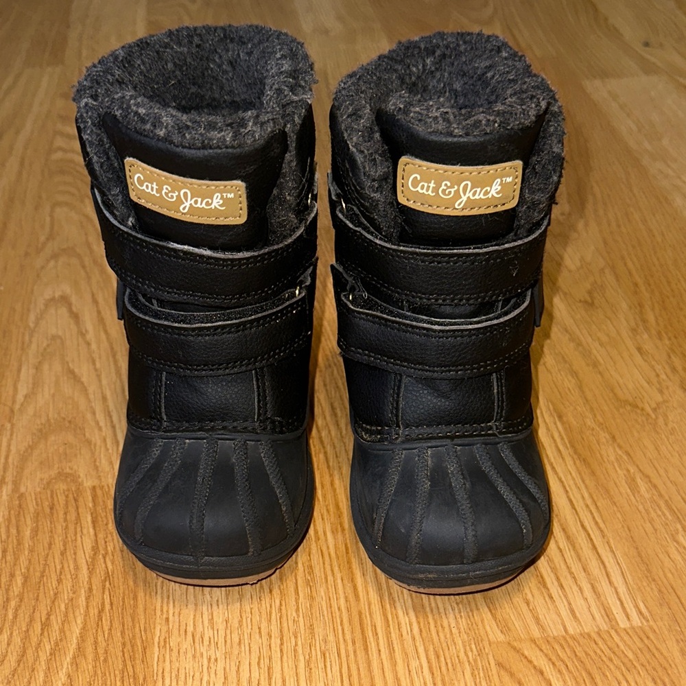 Cat & Jack Black Winter Boots with Faux Fur Lining